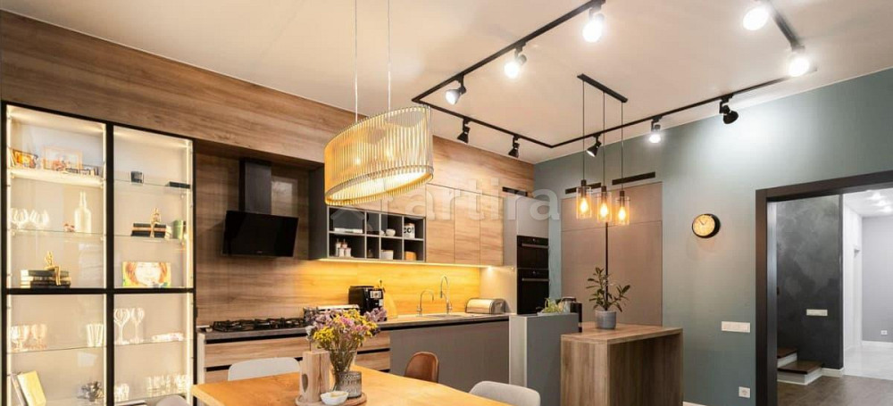 Дом, 273.9 м2, 12 соток, 2 эт. Зеленоградск - изображение 1