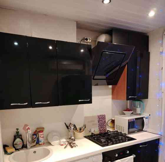 Комната, 76 м2, 3/5 эт. Москва