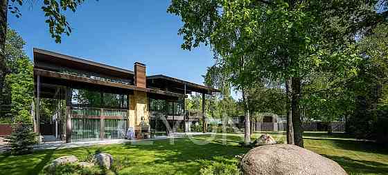 Дом, 697.1 м2, 20 соток, 3 эт. Санкт-Петербург