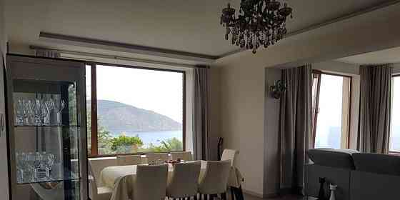 Дом, 320 м2, 0.89 га, 3 эт. Даниловка