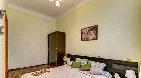 3-комн. апарт-ы, 90 м2, 4/6 эт. Санкт-Петербург