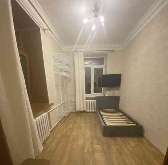 Комната, 12 м2, 2/5 эт. Москва