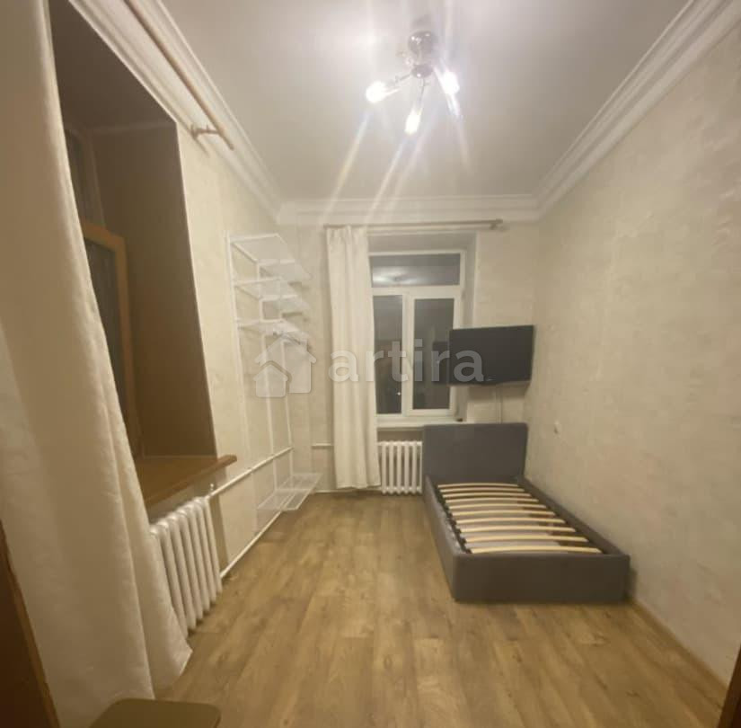 Комната, 12 м2, 2/5 эт. Москва - изображение 1