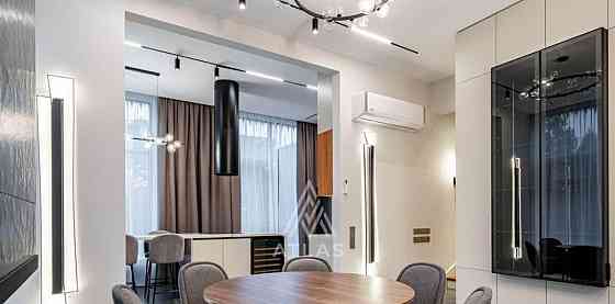 Таунхаус, 311 м2, 5.3 сотки, 3 эт. Истра