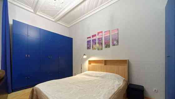 2-комн. квартира, 80 м2, 4/6 эт. Санкт-Петербург