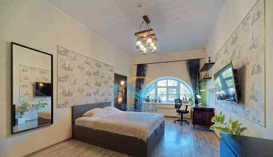 2-комн. квартира, 98 м2, 2/3 эт. Санкт-Петербург