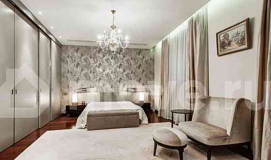 4-комн. квартира, 210.3 м2, 3/6 эт. Москва