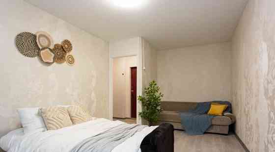 2-комн. квартира, 56 м2, 9/9 эт. Москва