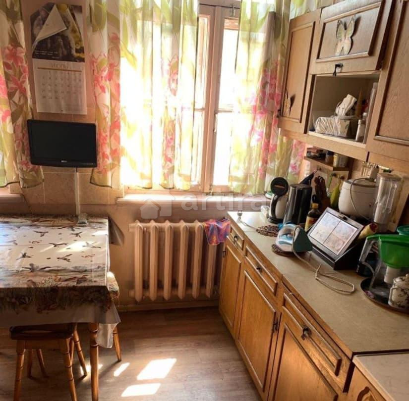 Комната, 122 м2, 4/5 эт. Санкт-Петербург - изображение 2