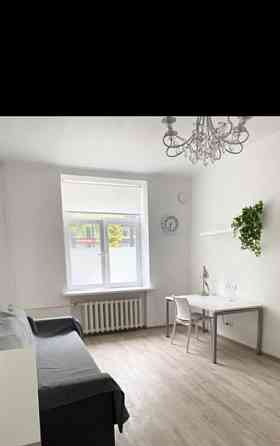 Комната, 42 м2, 1/5 эт. Москва