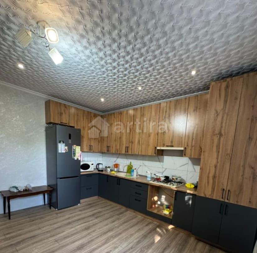 Комната, 130 м2, 2/2 эт. Симферополь - изображение 1