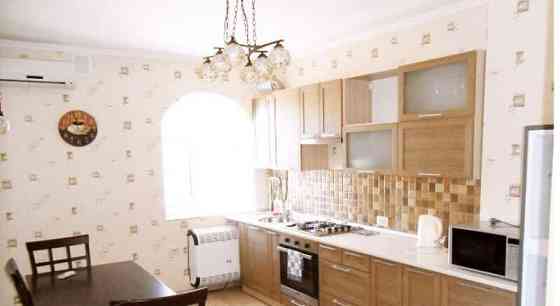 3-комн. квартира, 85 м2, 3/3 эт. Евпатория