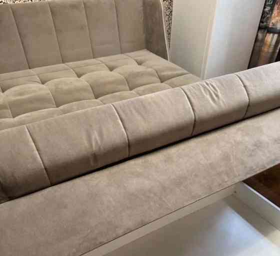 Комната, 98 м2, 2/5 эт. Москва