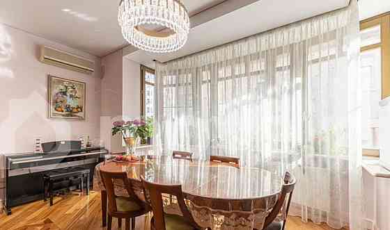 4-комн. квартира, 145.8 м2, 2/9 эт. Москва