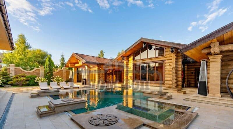 Коттедж, 300 м2 Красногорск - изображение 1