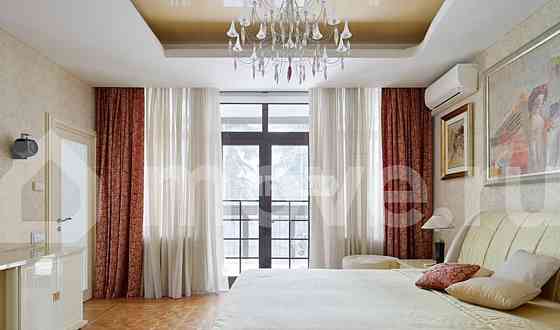 6-комн. квартира, 548 м2, 3/3 эт. Москва