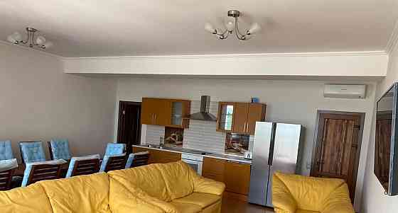 Коттедж, 270 м2, 1.5 сотки, 3 эт. Ялта