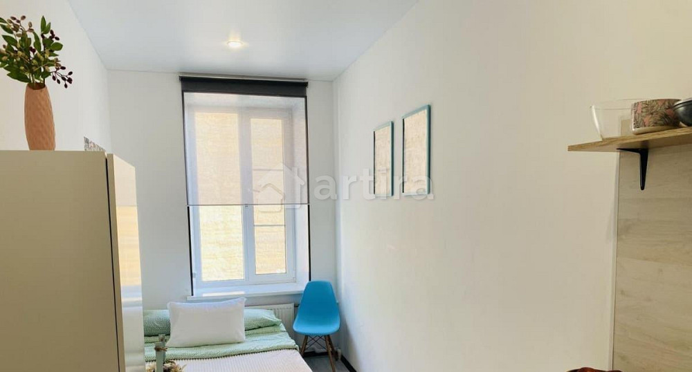 Комната, 96 м2, 4/7 эт. Санкт-Петербург - изображение 1