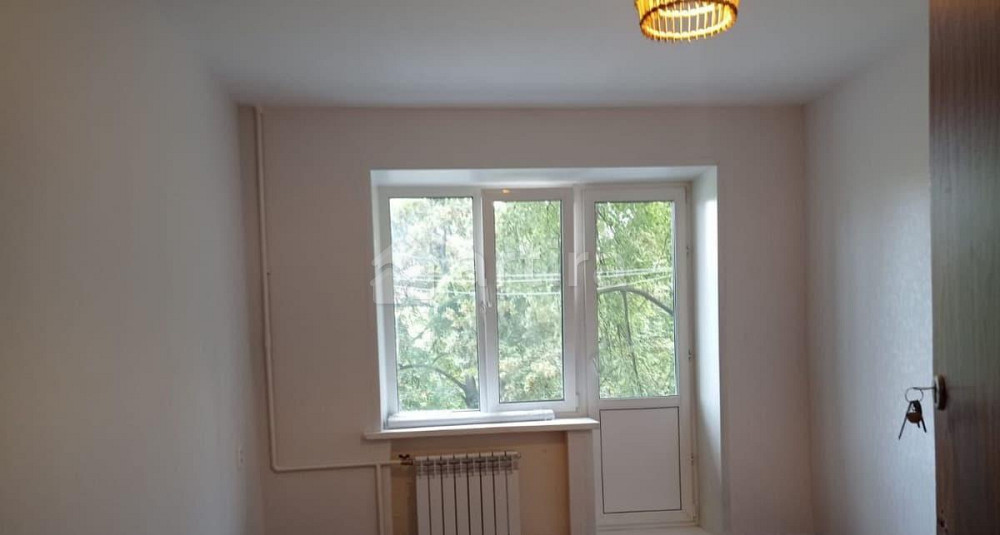 Комната, 14.2 м2, 2/5 эт. Москва - изображение 1