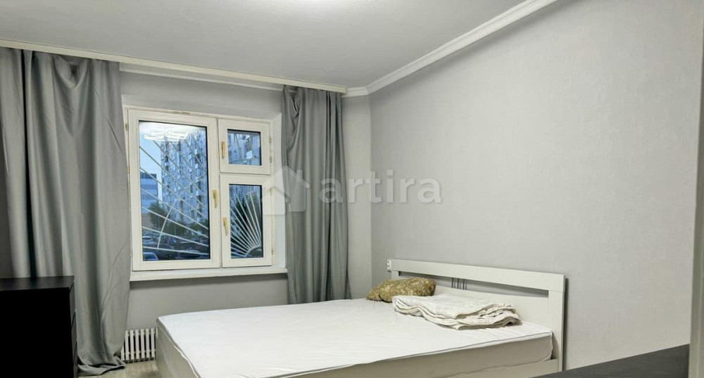 Комната, 80 м2, 2/10 эт. Казань - изображение 1