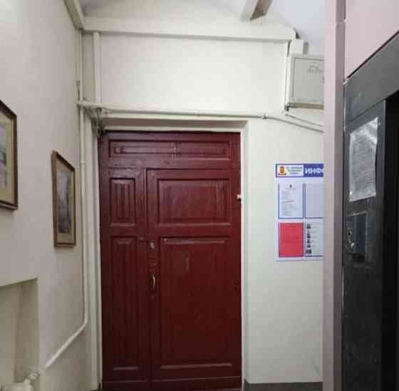 Комната, 23 м2, 1/5 эт. Москва