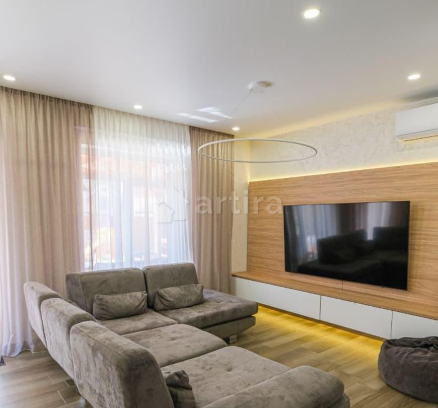 Дом, 178 м2, 6.7 сотки, 2 эт. Новосибирск - изображение 1