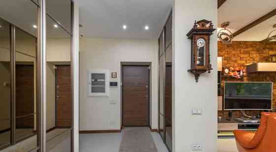 4-комн. квартира, 95.5 м2, 3/6 эт. Москва