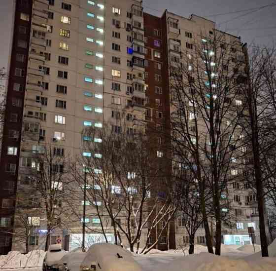 Комната, 13 м2, 1/17 эт. Москва