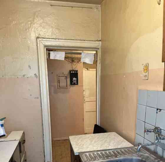 Комната, 14.7 м2, 2/5 эт. Москва