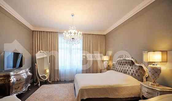 4-комн. квартира, 204 м2, 3/14 эт. Москва