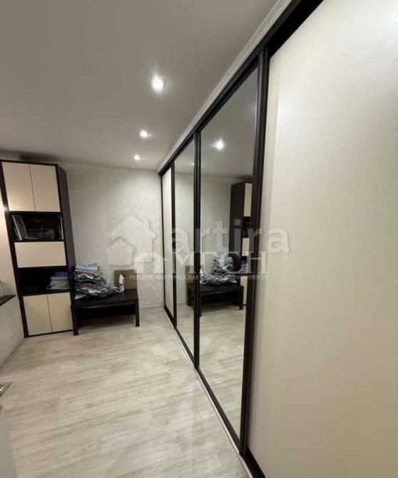 2-комн. квартира, 42 м2, 4/5 эт. Москва - изображение 2