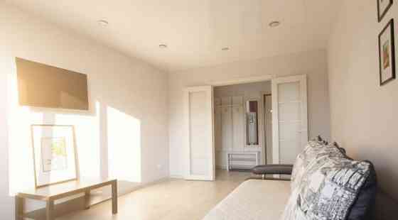 2-комн. квартира, 53 м2, 1/10 эт. Красноярск