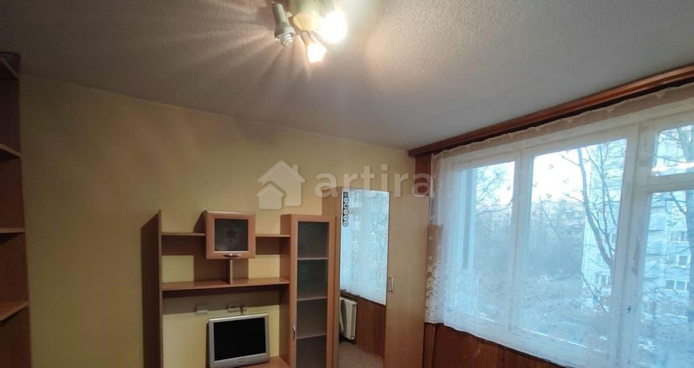 Комната, 74 м2, 4/5 эт. Санкт-Петербург - изображение 2