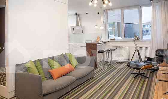 3-комн. квартира, 114 м2, 2/5 эт. Москва