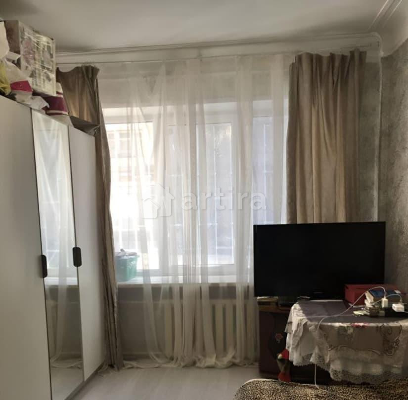 Комната, 17 м2, 1/5 эт. Москва - изображение 1