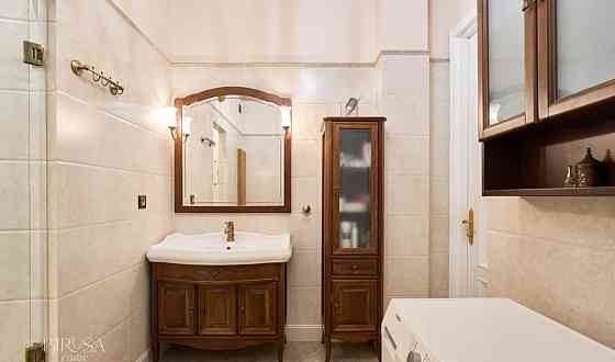 3-комн. квартира, 108.6 м2, 6/6 эт. Москва