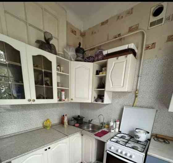 Комната, 98 м2, 2/5 эт. Москва