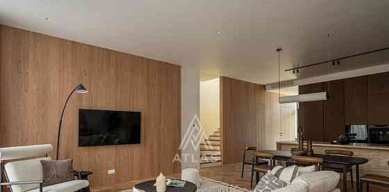 Таунхаус, 300 м2, 2.5 сотки, 3 эт. Истра