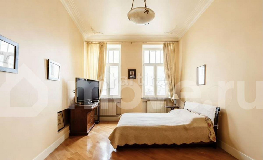 4-комн. квартира, 135 м2, 4/4 эт. Москва - изображение 2