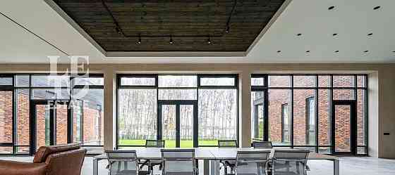 Дом, 1181.8 м2, 34.87 сотки, 3 эт. Мытищи