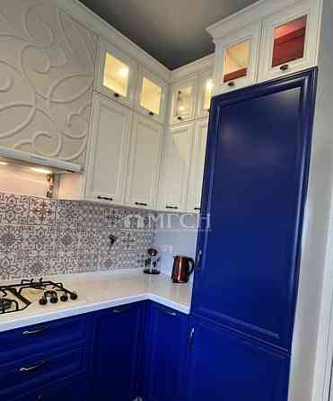 2-комн. квартира, 62.2 м2, 3/5 эт. Москва