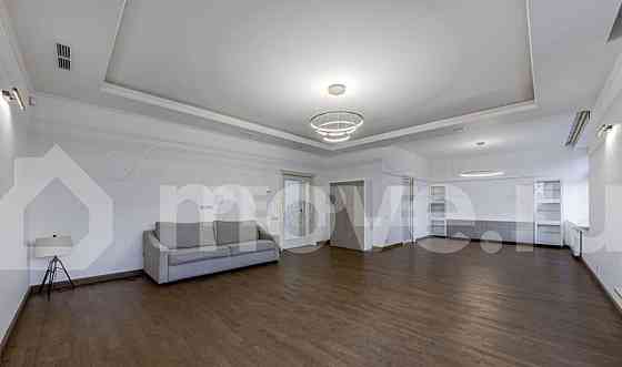 5-комн. квартира, 233.1 м2, 4/10 эт. Москва