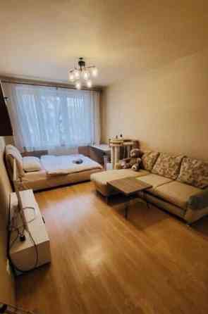 2-комн. квартира, 55 м2, 3/9 эт. Москва