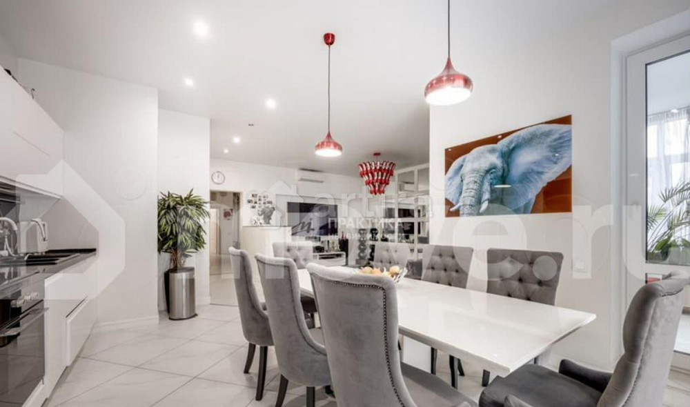 Квартира, 250.1 м2, 2/17 эт. Москва - изображение 1