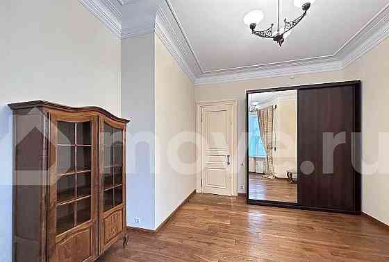 4-комн. квартира, 160 м2, 2/5 эт. Москва
