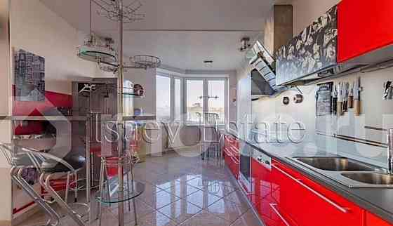 3-комн. квартира, 145 м2, 20/25 эт. Москва