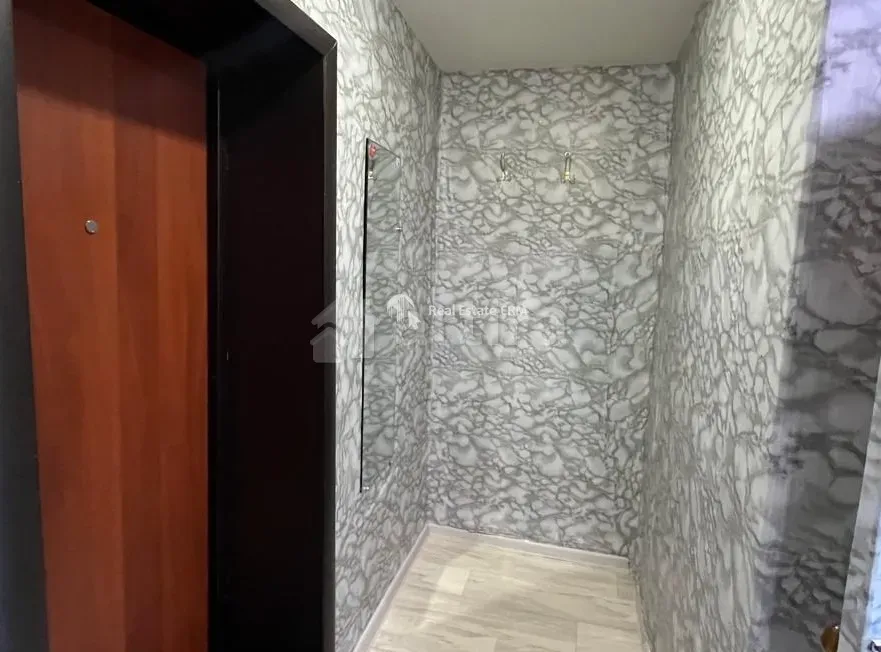 Сдам 1-комнатную квартиру 30, 1 м² 5/5 Зеленодольск - изображение 2