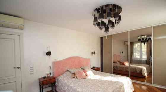 2-комн. квартира, 70 м2, 3/8 эт. Москва