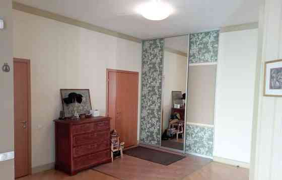 3-комн. квартира, 104 м2, 3/3 эт. Москва