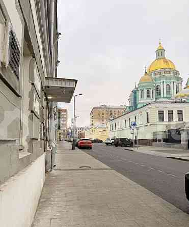6-комн. квартира, 165.6 м2, 3/3 эт. Москва